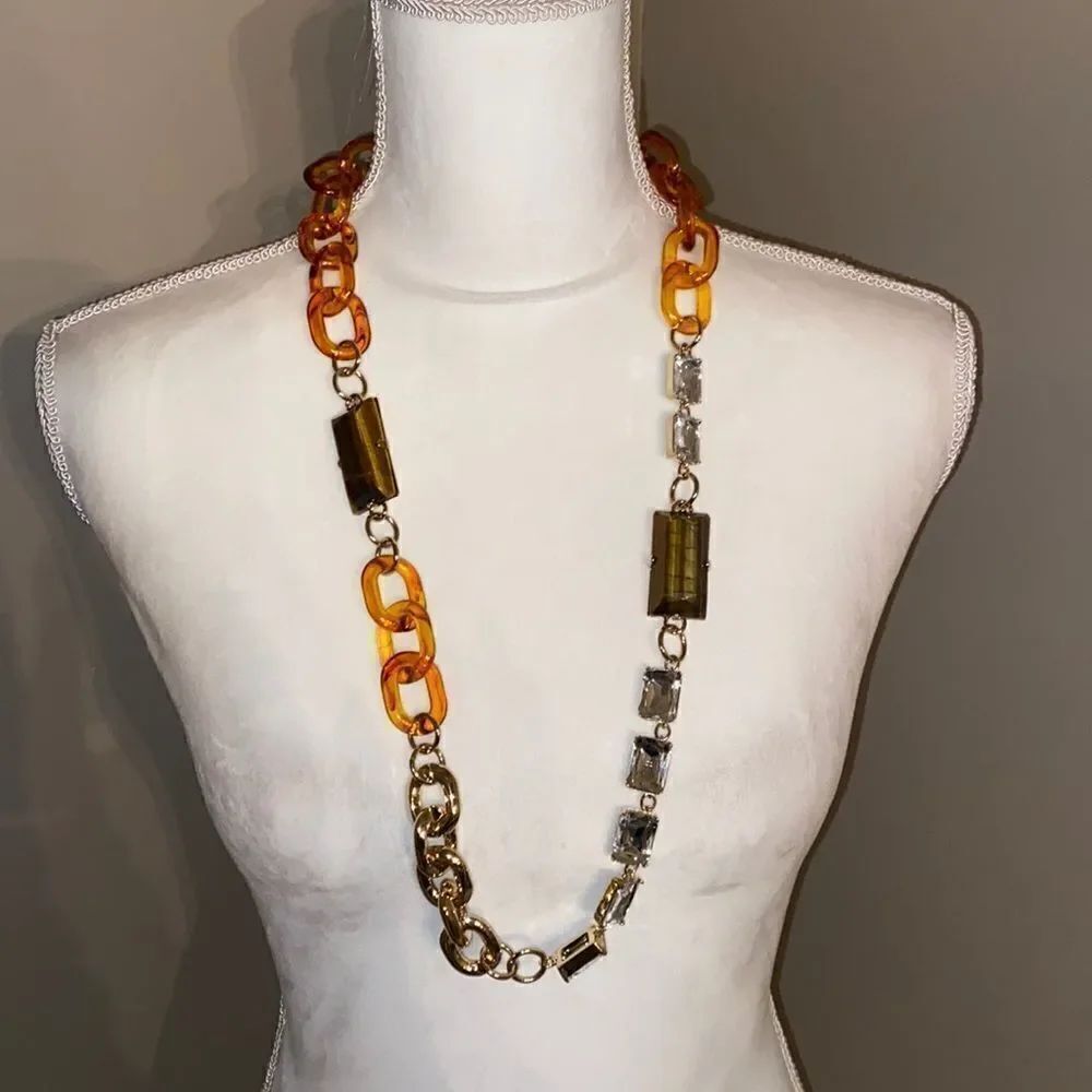 Unique Ann Taylor Statement Necklace!